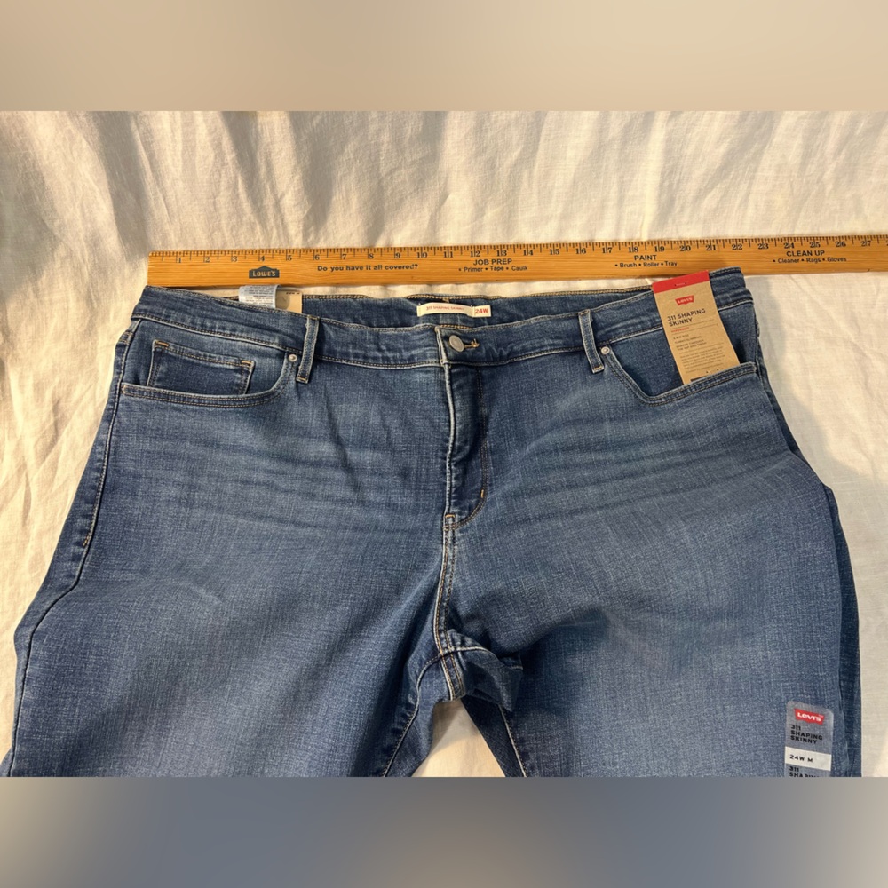 Levi’s 311 shaping skinny hypersoft jeans - Picture 6 of 16